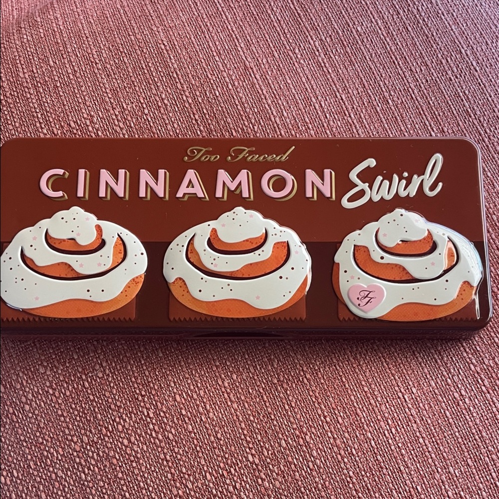 Too Faced Cinnamon Swirl Eyeshadow Tin - Brown, Cream & Pink Accents